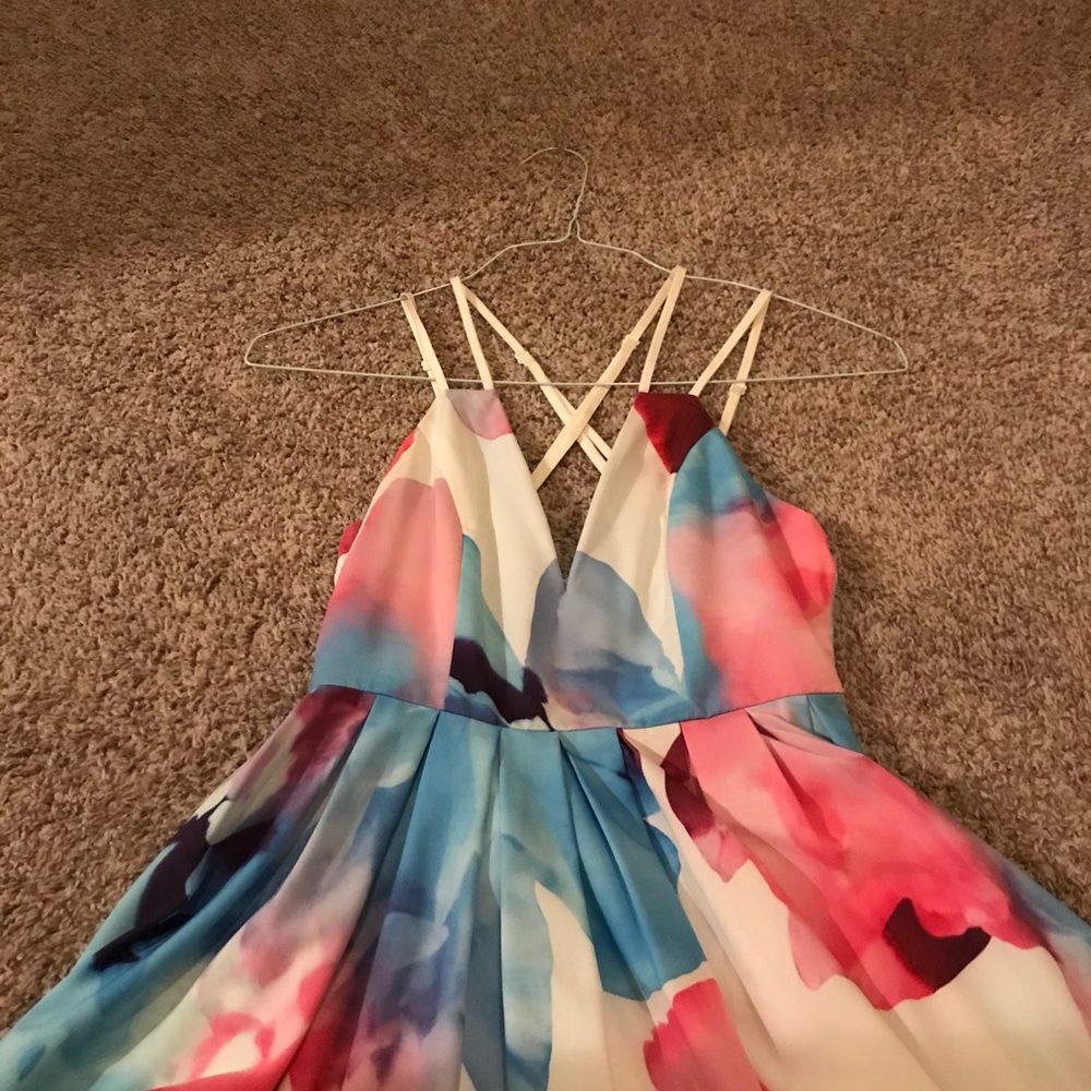 Multicolor deep V dress small